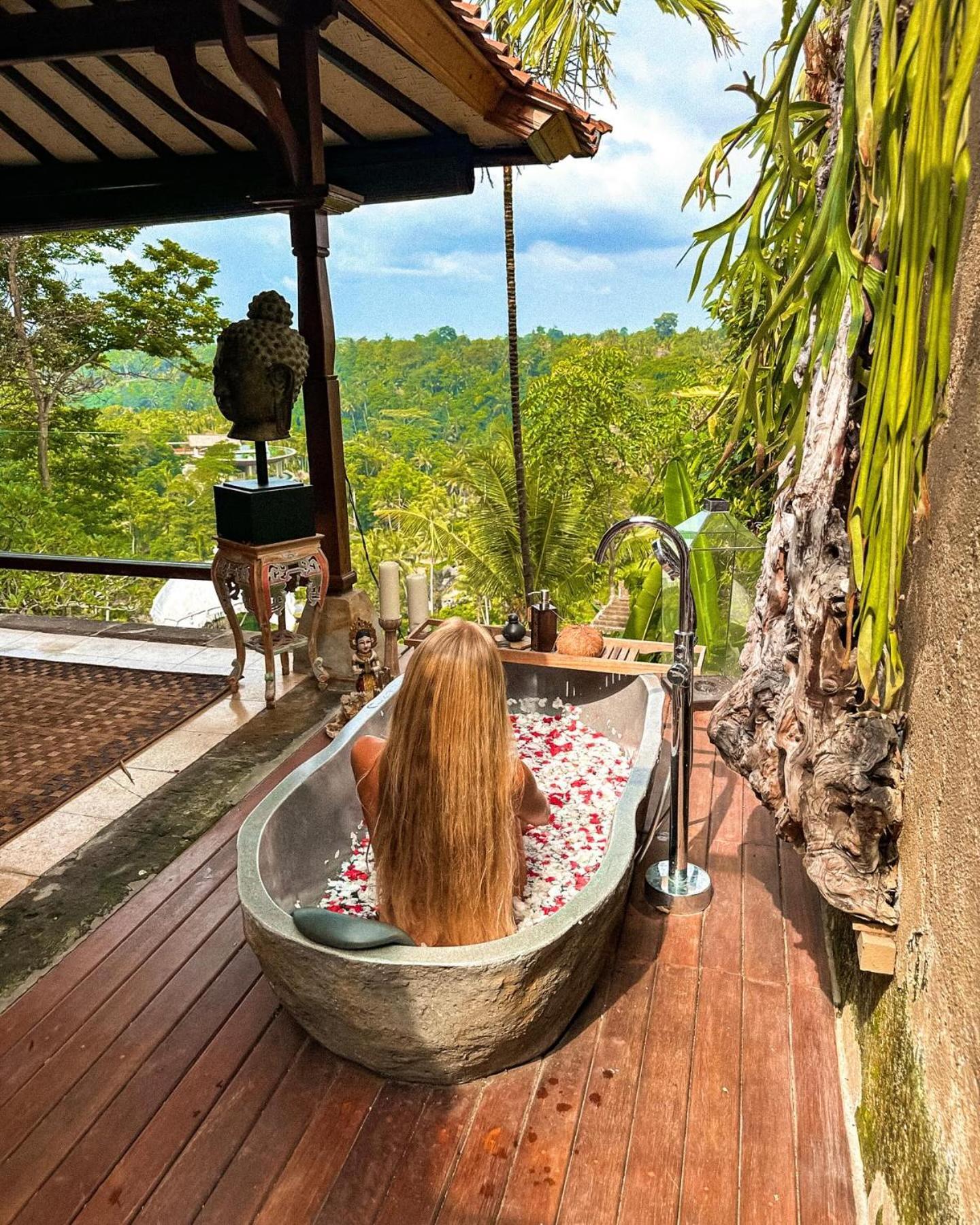 ウブド Bali Maison Bed & Breakfast エクステリア 写真